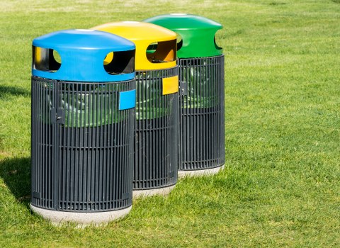 Recycling process for waste from skips