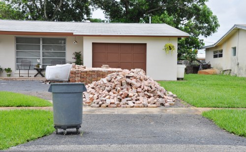 Recycling process for grab hire waste